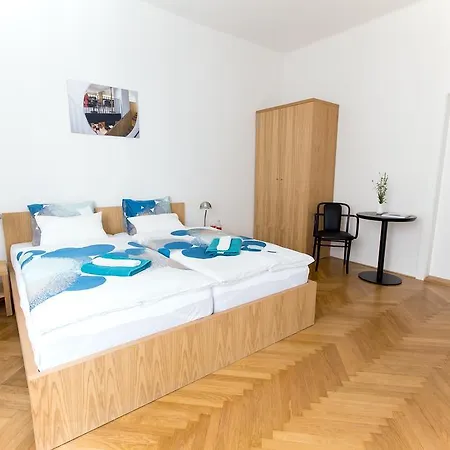 Bed and breakfast Placzek 3*